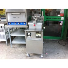 HENNY PENNY MACHINES-23